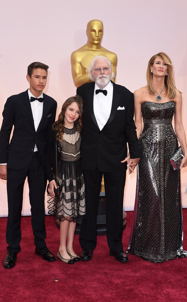 Laura Dern Brings Dad, Bruce Dern, as Her Oscar Date - E! Online